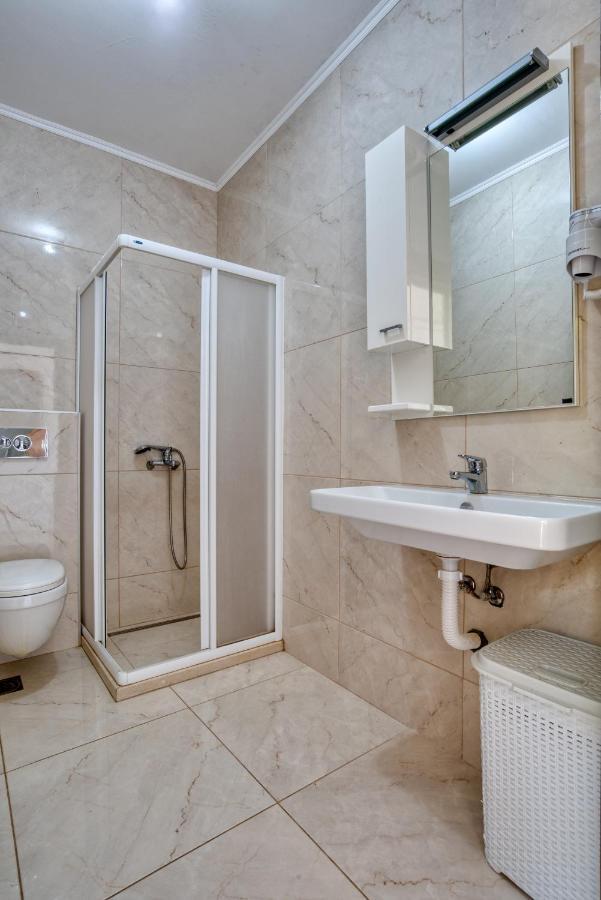 Apartmani Cukic Rafailovici Budva Luaran gambar