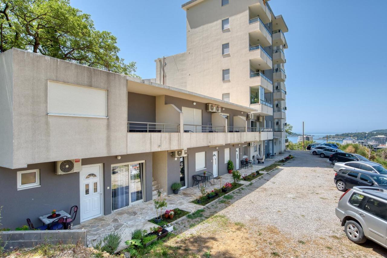 Apartmani Cukic Rafailovici Budva Luaran gambar
