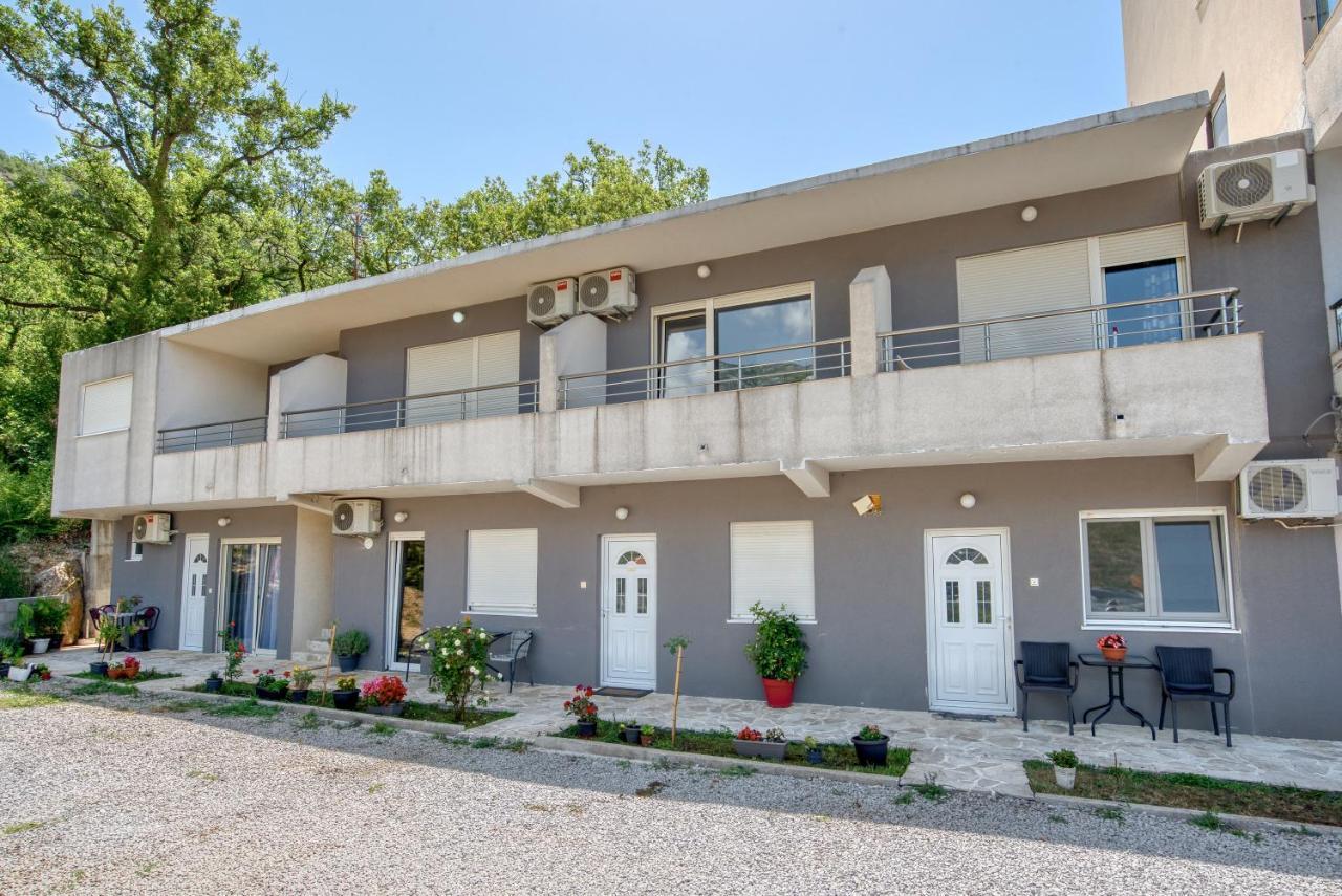 Apartmani Cukic Rafailovici Budva Luaran gambar