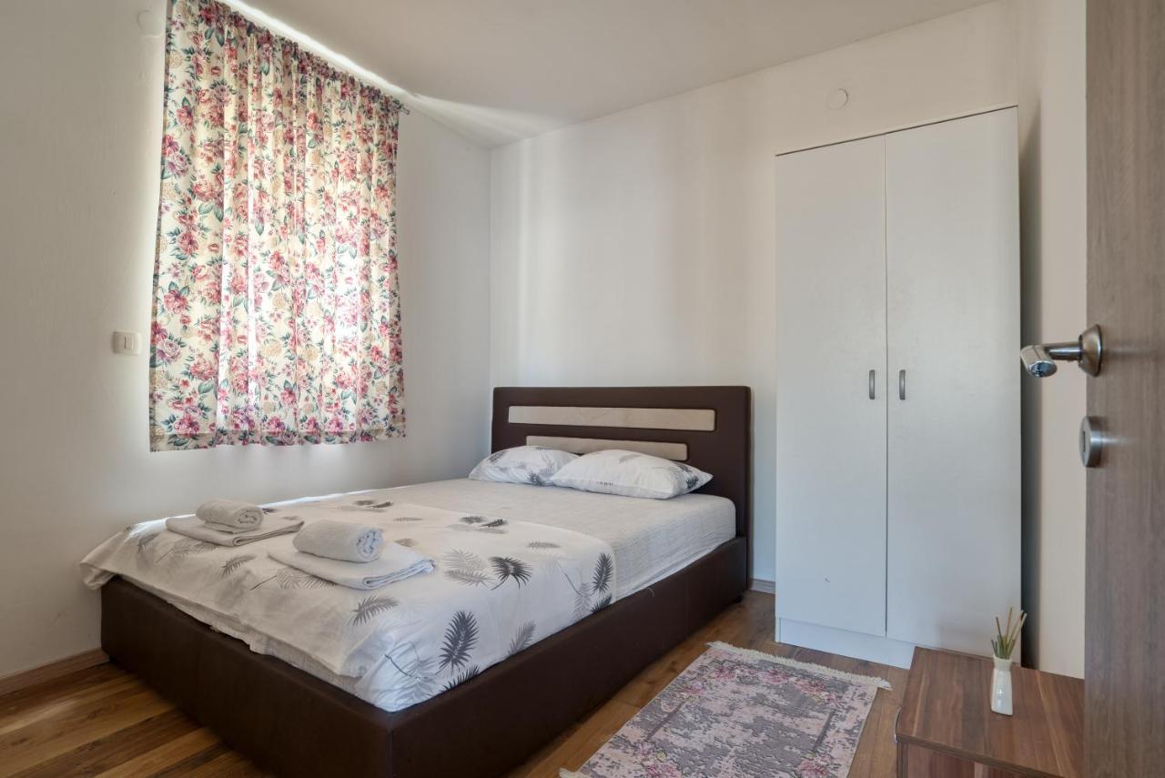 Apartmani Cukic Rafailovici Budva Luaran gambar
